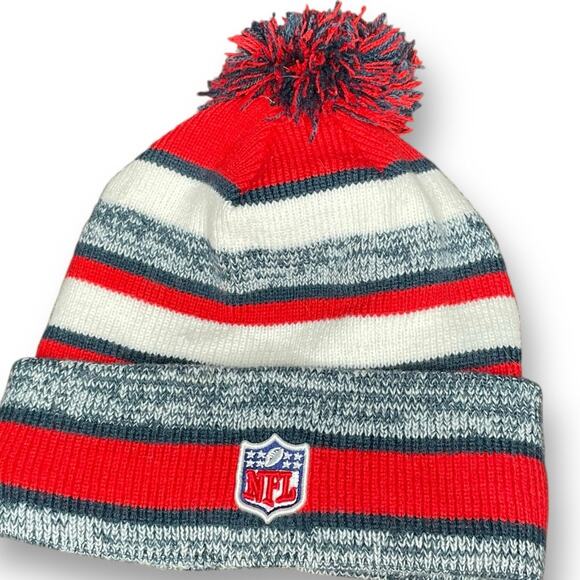 New England Patriots Beanie Pom Knit Hat NFL New Era Sport OS Football Gray Red - Picture 3 of 12